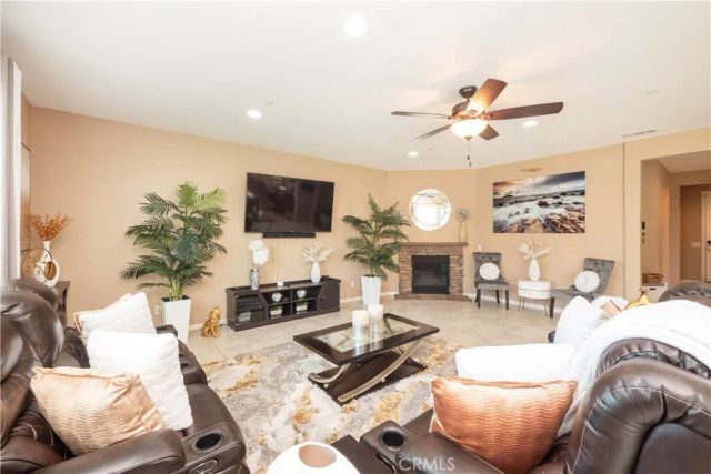 15333 Chive, Fontana, CA 92336