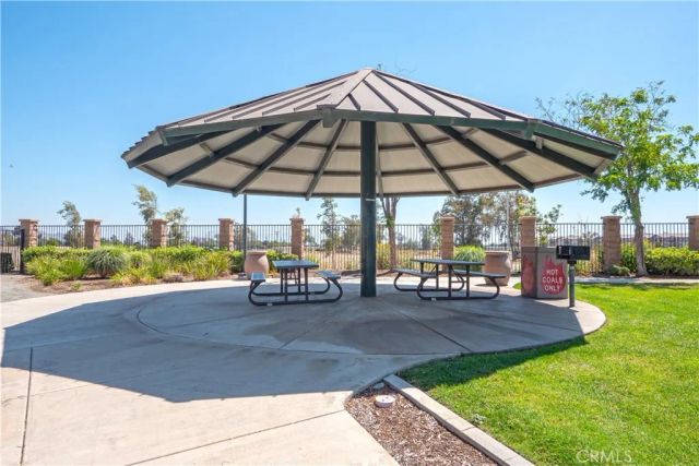 15333 Chive, Fontana, CA 92336