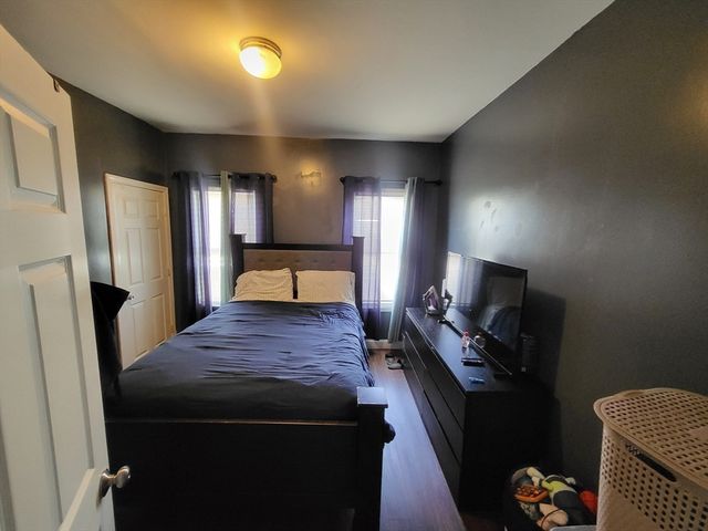 809 Warren Ave, Brockton, MA 02301