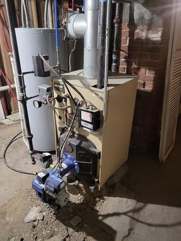 809 Warren Ave, Brockton, MA 02301