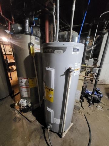 809 Warren Ave, Brockton, MA 02301