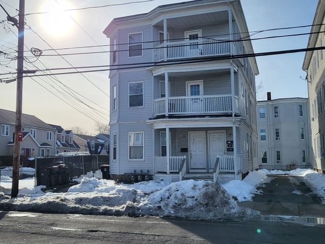 809 Warren Ave, Brockton, MA 02301