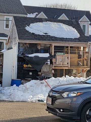 809 Warren Ave, Brockton, MA 02301