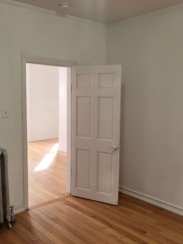 809 Warren Ave, Brockton, MA 02301