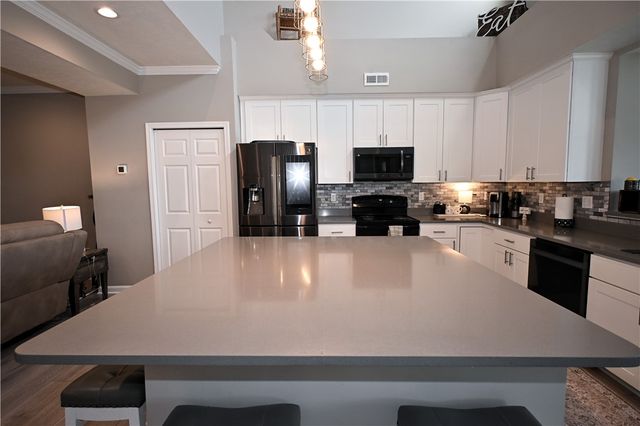 157 Viareggio, Finleyville, PA 15332