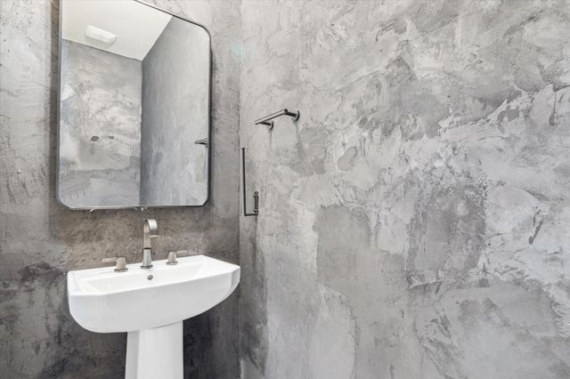 12524 Abbey House Court, Houston, TX 77047