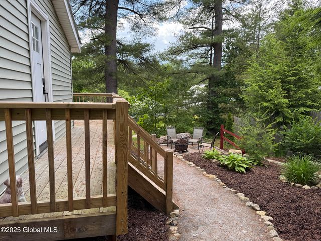 8 Read Drive, Lake Luzerne, NY 12846