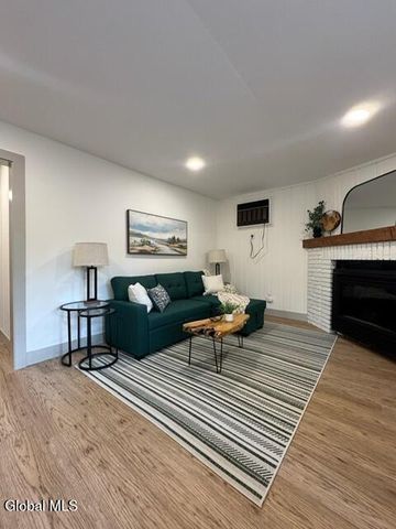 8 Read Drive, Lake Luzerne, NY 12846