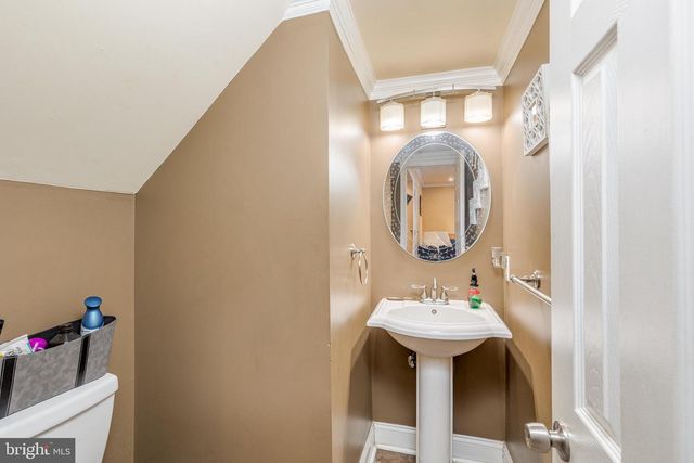 8661 WYNDAM RD, Pennsauken, NJ 08109