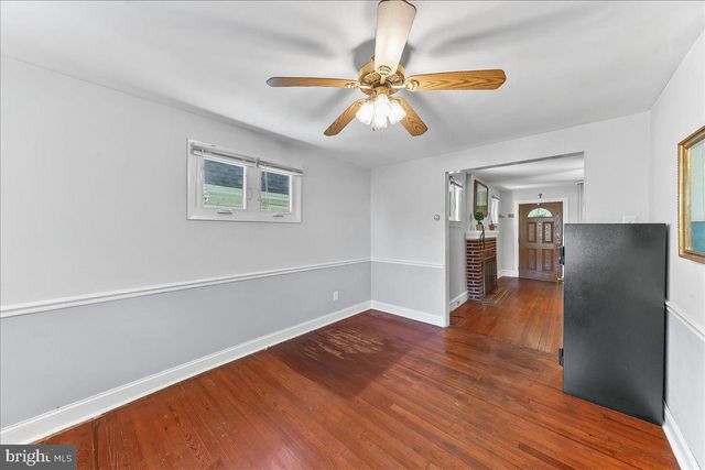 44 HILLSIDE AVE, Upper Darby, PA 19082