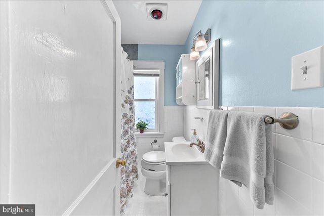 44 HILLSIDE AVE, Upper Darby, PA 19082