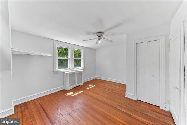 44 HILLSIDE AVE, Upper Darby, PA 19082