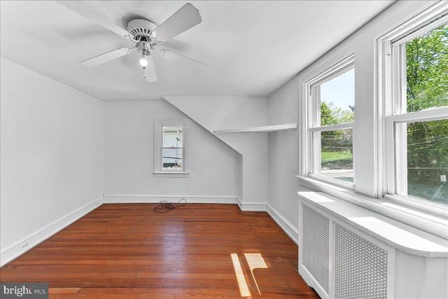 44 HILLSIDE AVE, Upper Darby, PA 19082