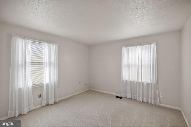 4807 EXECUTIVE DR, Gainesville, VA 20155