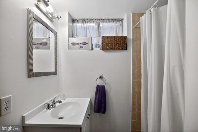 4807 EXECUTIVE DR, Gainesville, VA 20155