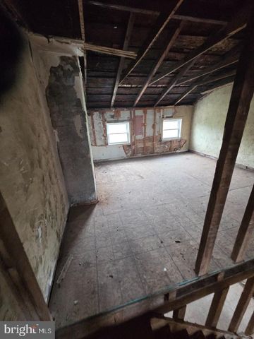 1046 W BALTIMORE ST, Baltimore, MD 21223