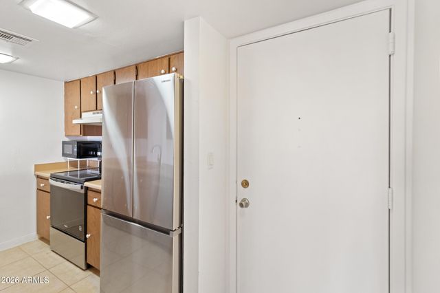 3033 E DEVONSHIRE Avenue 3008, Phoenix, AZ 85016