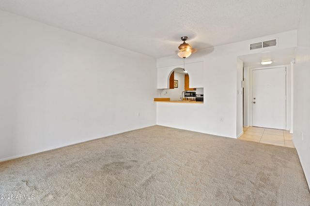 3033 E DEVONSHIRE Avenue 3008, Phoenix, AZ 85016