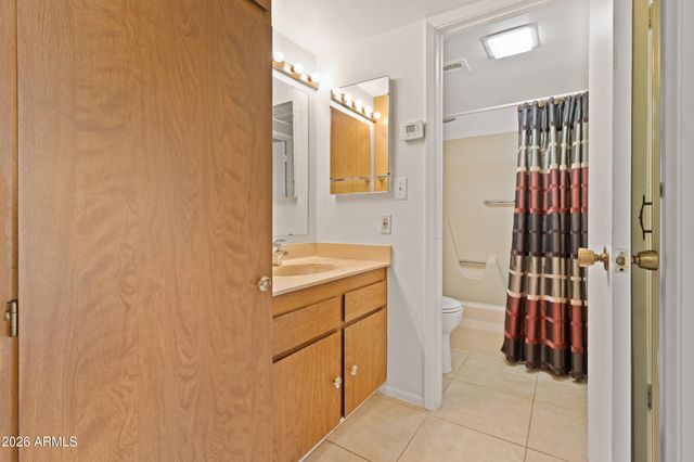 3033 E DEVONSHIRE Avenue 3008, Phoenix, AZ 85016