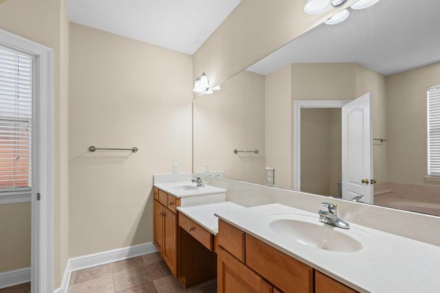 4243 Lost Horse Circle, Niceville, FL 32578