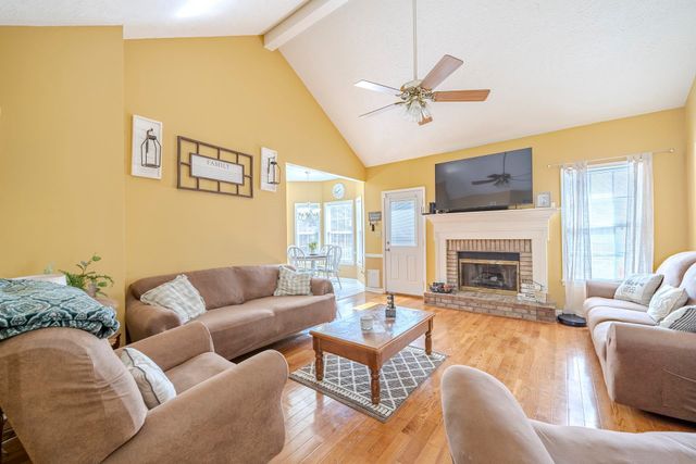 15 BLUEBELL CV, Savannah, TN 38372