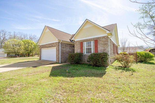 15 BLUEBELL CV, Savannah, TN 38372