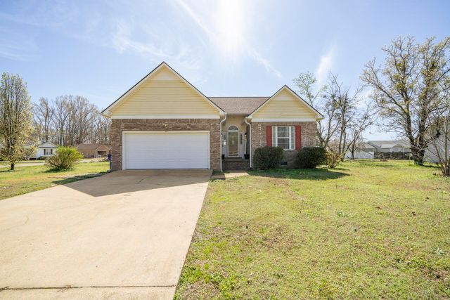 15 BLUEBELL CV, Savannah, TN 38372