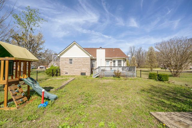 15 BLUEBELL CV, Savannah, TN 38372