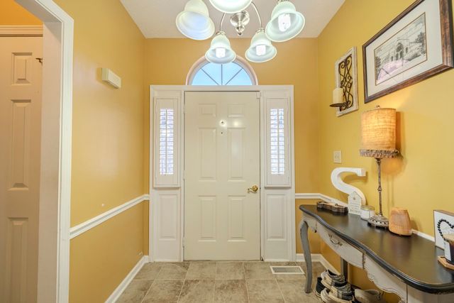 15 BLUEBELL CV, Savannah, TN 38372