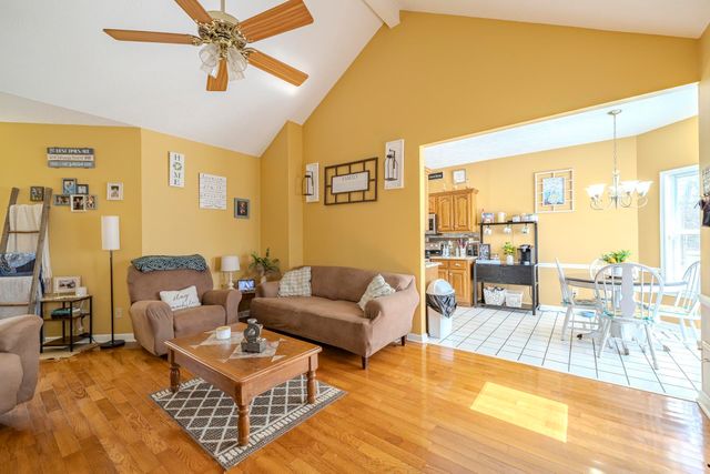 15 BLUEBELL CV, Savannah, TN 38372