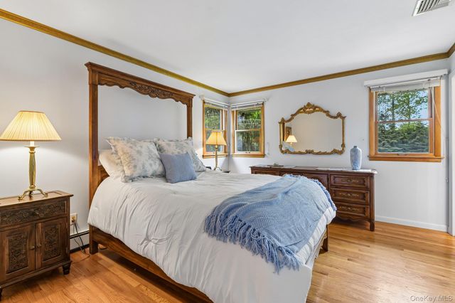 193 Cambon Avenue, Saint James, NY 11780