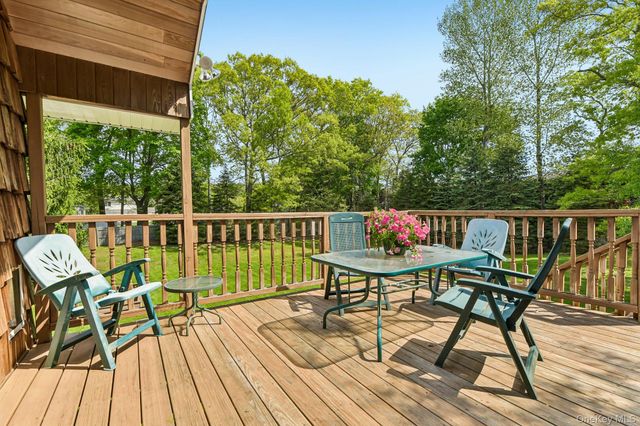 193 Cambon Avenue, Saint James, NY 11780