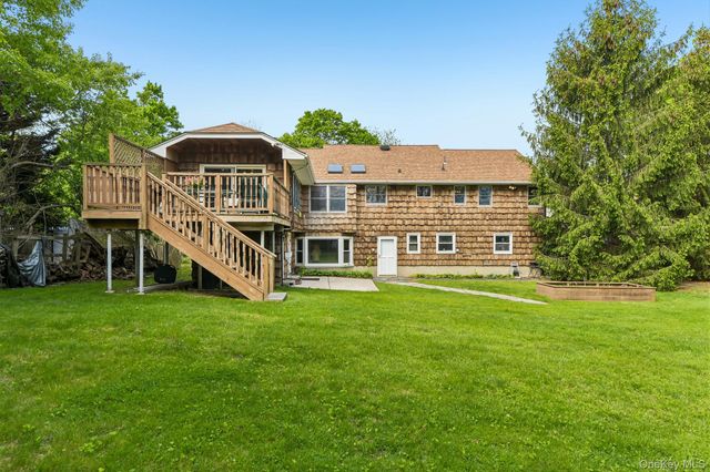 193 Cambon Avenue, Saint James, NY 11780