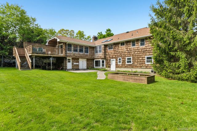 193 Cambon Avenue, Saint James, NY 11780