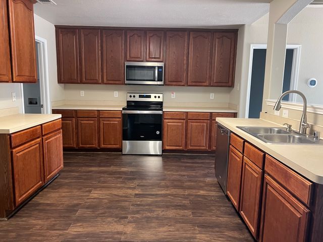 1717 Grassy View Drive, Fort Worth, TX 76177