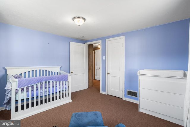 2114 FARMINGTON AVE, Boyertown, PA 19512