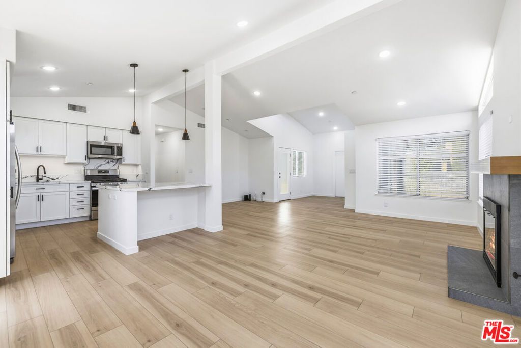 22320 Itasca Street, Chatsworth, CA 91311 — photo 4