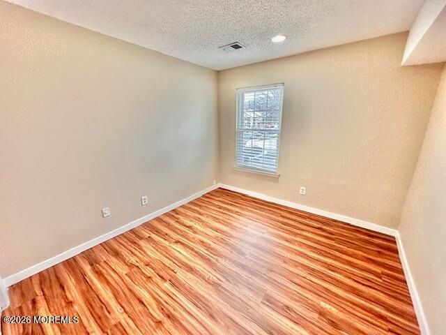 211 Sunshine Court, Parlin, NJ 08859