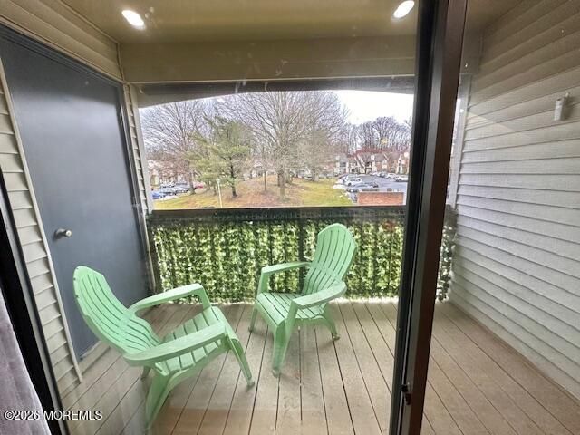 211 Sunshine Court, Parlin, NJ 08859