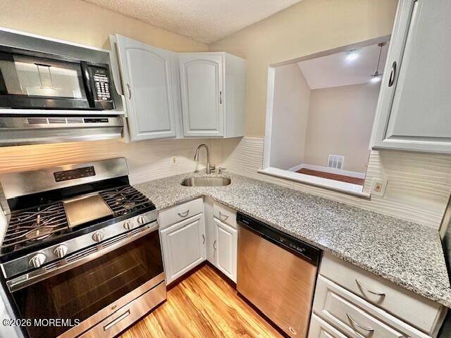 211 Sunshine Court, Parlin, NJ 08859