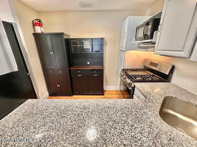 211 Sunshine Court, Parlin, NJ 08859