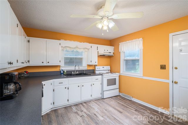 614 W Westview Street, Gastonia, NC 28052
