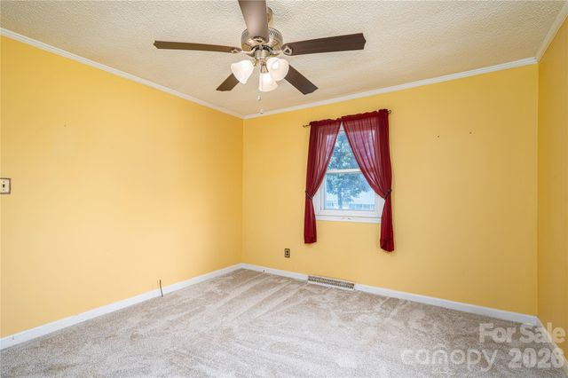 614 W Westview Street, Gastonia, NC 28052