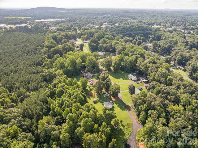 614 W Westview Street, Gastonia, NC 28052