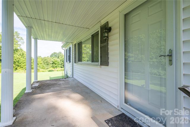 614 W Westview Street, Gastonia, NC 28052