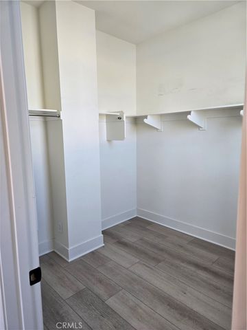250 N Standard Avenue, Santa Ana, CA 92701