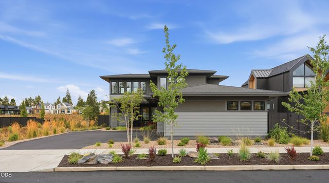 3219 NW Strickland Way, Bend, OR 97703