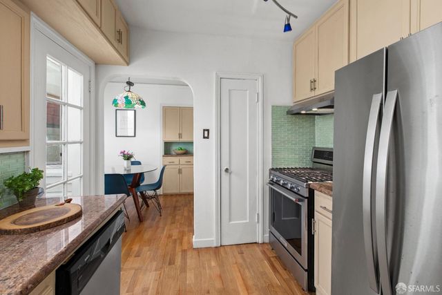 1711 23rd Avenue, San Francisco, CA 94122