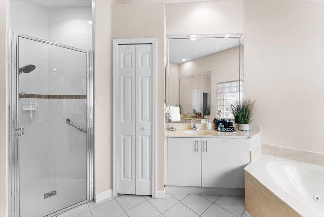 12420 NW 50th Place, Coral Springs, FL 33076