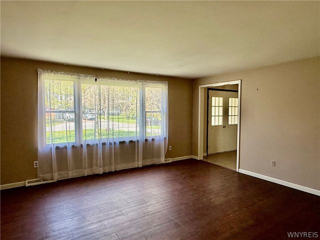 4669 West Park Drive, Lewiston, NY 14092